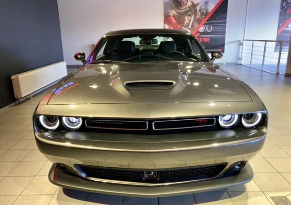 Dodge Challenger cena 329900 przebieg: 15, rok produkcji 2022 z Mszczonów małe 742